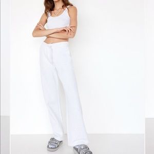 Aritzia TNA WIDE LEG SWEATPANTS